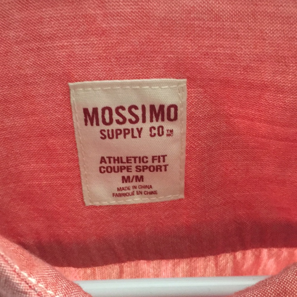 Men’s Mossimo Button down - Picture 2 of 2